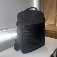 Black Laptop Travel Backpack - Multiple Compartments