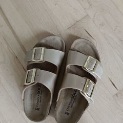 Gold Foot Bed Sandals