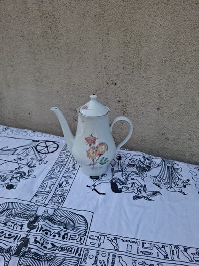China floral tea pot postage possible