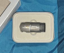 Quantum of solace USB Flash drive
