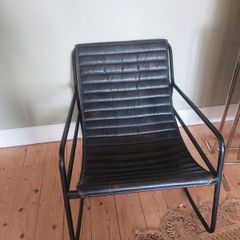 Statement chair - Barcelona style, office chic