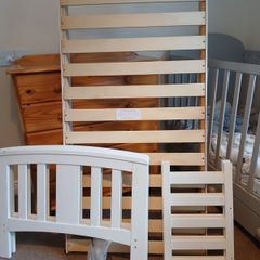 Toddler bed