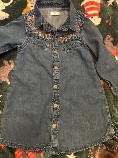 Girls' clothes