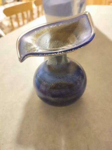 Studio Art Glass Bud Vase Ittig Glasatelier 5  inches Jack in the Pulpit Hand Blown Blue