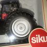Siku New Holland Christmas Tractor Image 4