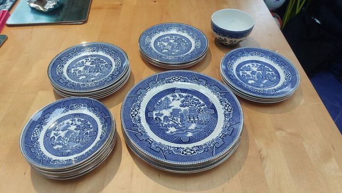 Vintage Arklow Pottery Willow Pattern (Without Gilt) Sugar Bowl - Replacements.com!!