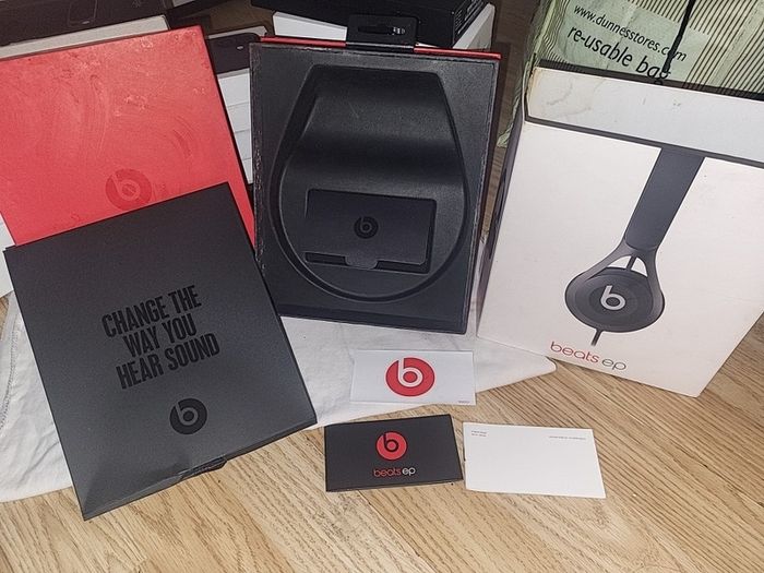 Beats ep complete box