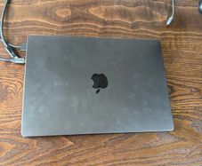 MacBook Pro 14" m4 pro chip 48gb ran 500mb storage