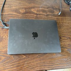 MacBook Pro 14" m4 pro chip 48gb ran 500mb storage