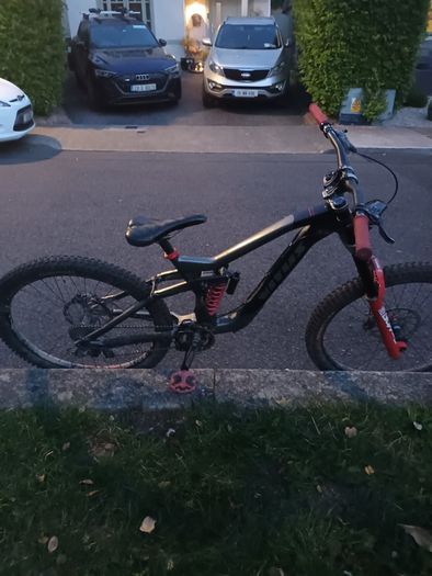 Vitus dh bike