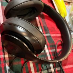 BEATS Studio Pro Wireless Bluetooth Noise-Cancelling Headphones - Black