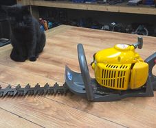 Hedge trimmer