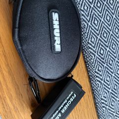 Shure SE215 Pro CL in ear monitors never used