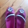girls pink crocs Image 5