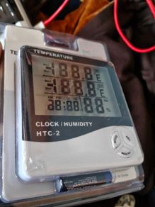 temp and humidity meter