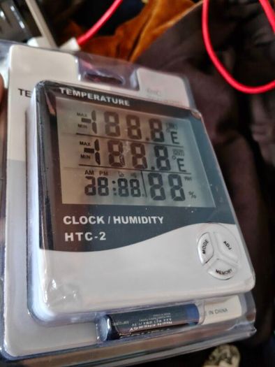 temp and humidity meter