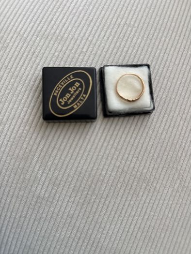 Vintage 9ct Gold Rope Twist Band Ring with Original 1987 Maltese Jeweler Box