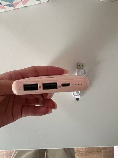 Miniso portable charger