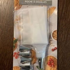 Urban Living Pastry Piping Bag with 6 Nozzles - New Sealed