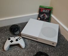 Xbox One S 500GB, Fully Working, Serviced & Factory Reset.