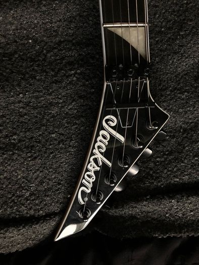 Jackson JS32 Kelly Ferrari red