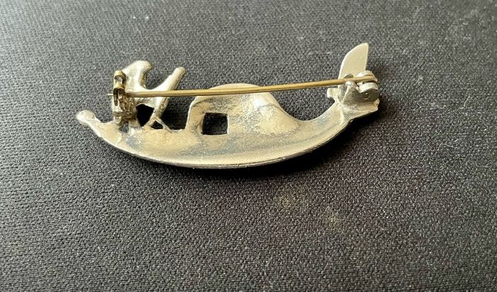 Brooch