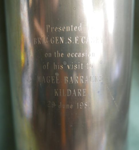 Vintage Large British 105mm Trench Art Engraved Brass Artillery Shell Case 1979