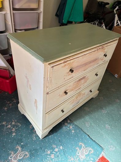 Chest of Drawers