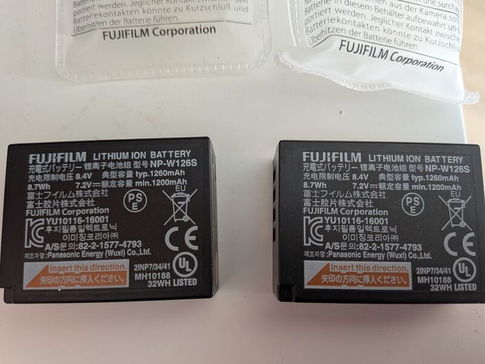 Fujifilm NP-W126S Li-ion Battery genuine