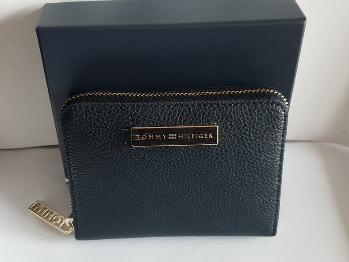New Tommy Hilfiger Purse Wallet