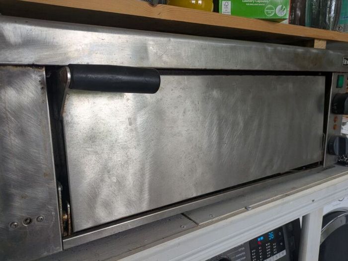 Lincat Commercial Pizza Oven