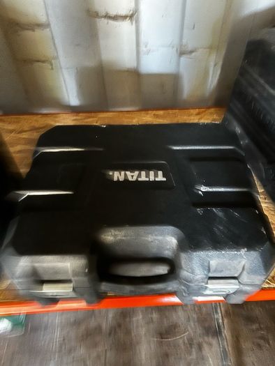 Wall Chaser