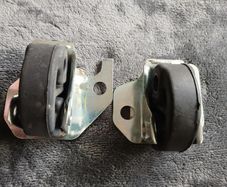 Toyota Camry , Bracket Sub-assy, Exhaust Pipe X 2 ,17509-62020 + 17509-62030