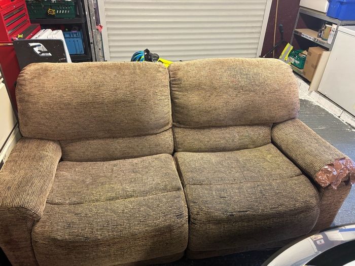 2 seater recliner couch