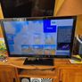 32" Panasonic Viera TV + Remote Excellent High Quality Picture. Image 3