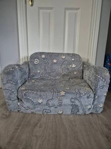 Kids Sofa / Couch turns into Toddler Day Bed