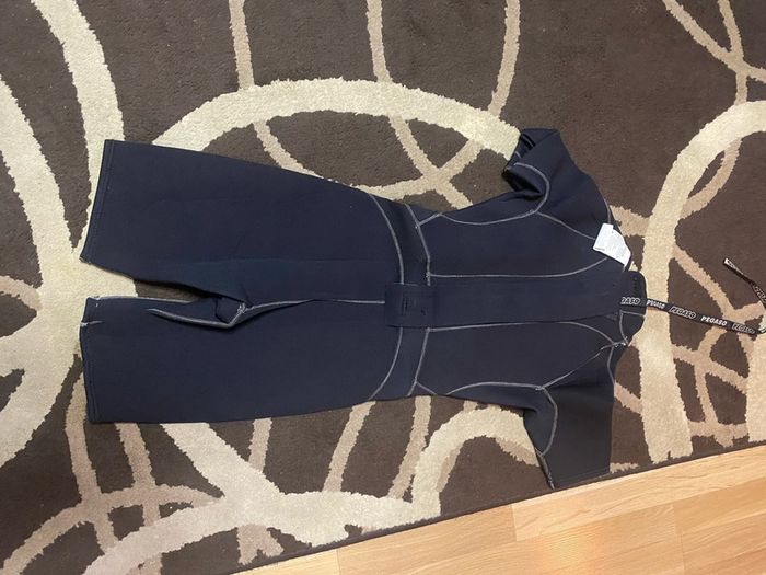 Wet Suit