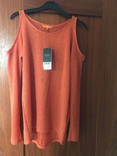 Next Ladies top size 6. Brand new