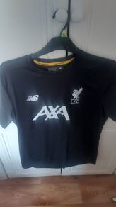 Liverpool training Top