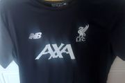 Liverpool training Top