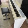 A full 88-key digital piano (gear4music brand) Image 3