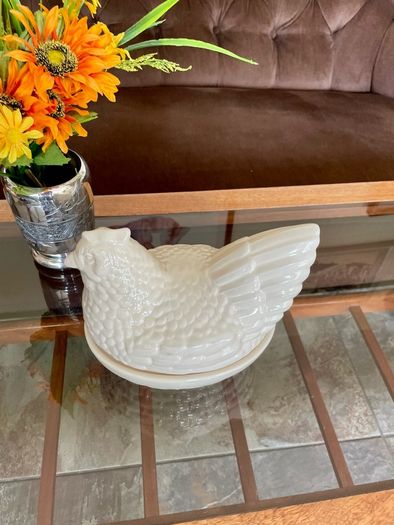 Vintage Mid Sized Cream Ceramic Hen on Nest Egg Keeper Storage Jar