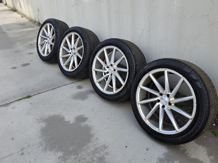 20" 5x112 Vossen , 4x Like New Tyres .