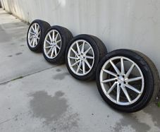 20" 5x112 Vossen , 4x Like New Tyres .