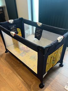 travel cot