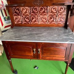 Antique Bedroom Furniture