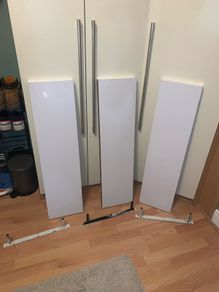 Floating shelves