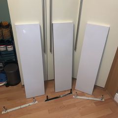Floating shelves