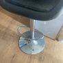 bar stool Image 3