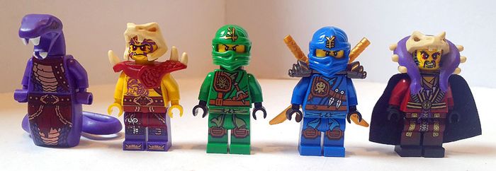 Lego Ninjago 70749: Enter The Serpent (2015) 100% Complete W/Box